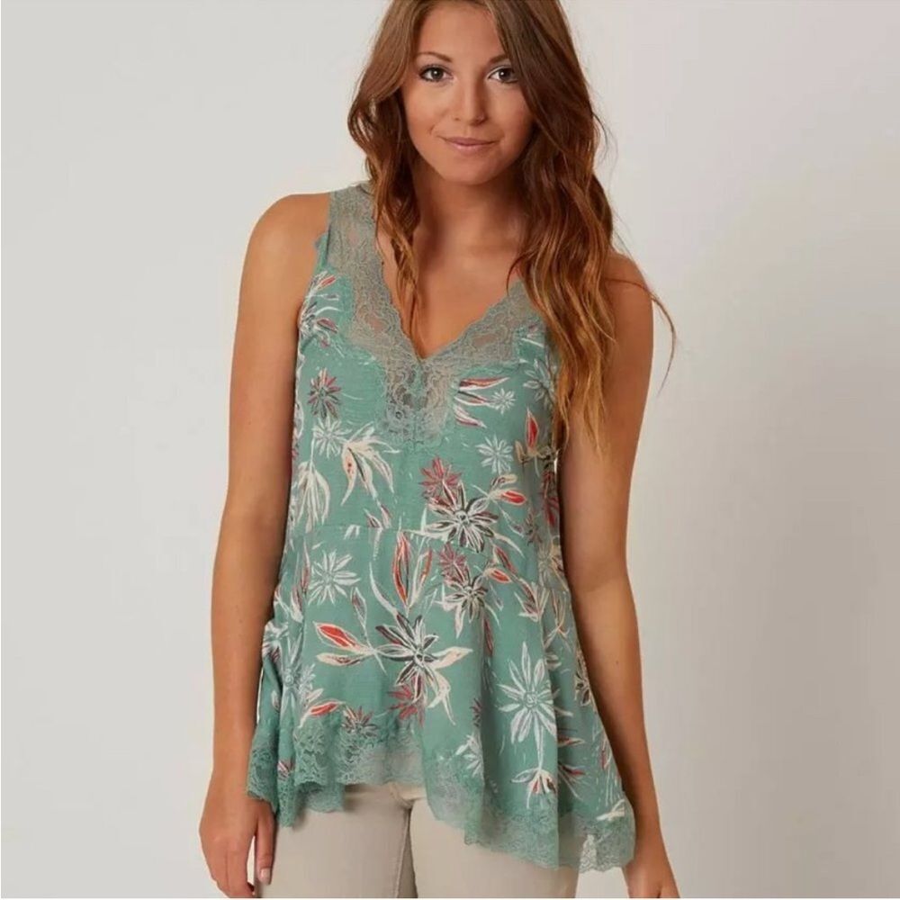 Free People Bellflower Tunic Tank XS Seaglass Floral Lace Handkerchief Hem Boho